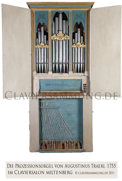 die italienische Prozessionsorgel im Claviersalon